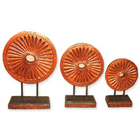 Wooden Stand Medallion Set Of  3, Hand Carved From Albesia Wood