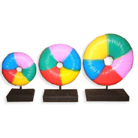 Wooden Stand Medallion Set Of  3, Hand Carved From Albesia Wood