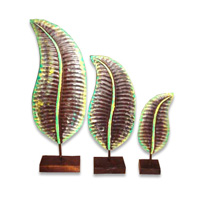 Wooden Stand Medallion Set Of  3, Hand Carved From Albesia Wood