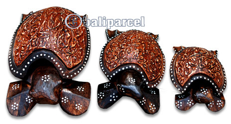 Wooden Turtle Ashtray Set Of 3, Hand Carved From Albesia Wood