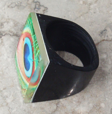 Resin Ring Inlaid With Shell
