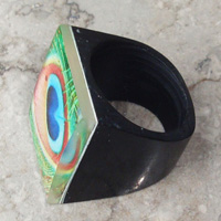 Resin Ring Inlaid With Shell
