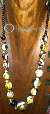 Necklace Wooden With Glass Beads