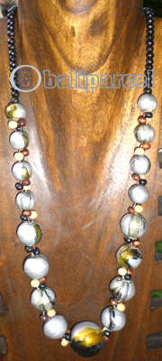 Necklace Wooden With Glass Beads
