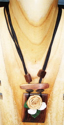 Wooden Necklace Inlaid With Nice Flower
