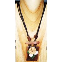 Wooden Necklace Inlaid With Nice Flower