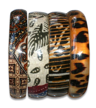 Bangel Resin Inlaid With Batik Colour