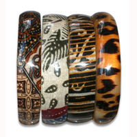 Bangel Resin Inlaid With Batik Colour