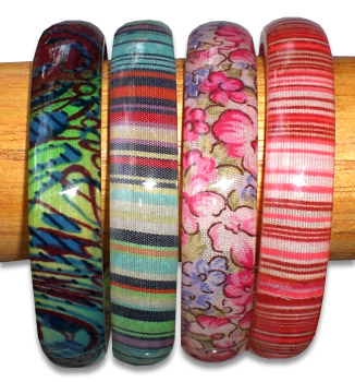 Bangel Resin Inlaid With Batik Colour