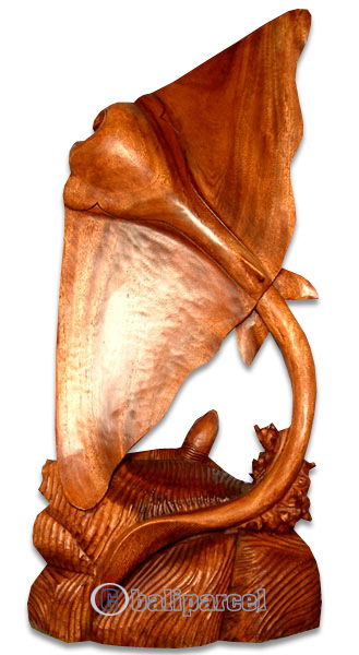 Wooden Manta Ray With Turtle, Handcarved From Suar Wood