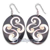 Earring From Resin With Shell