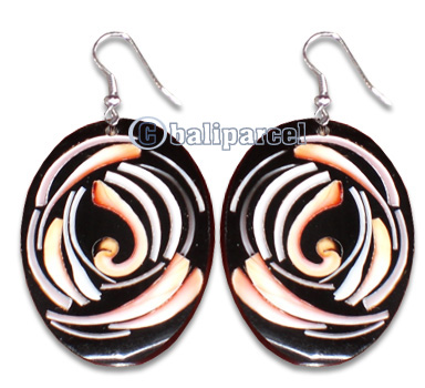 Earring From Resin With Shell