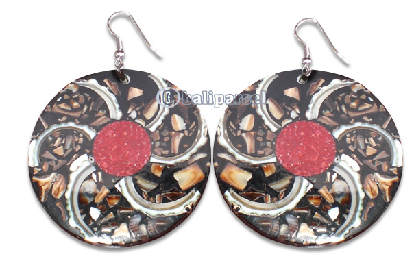 Earring From Resin With Shell