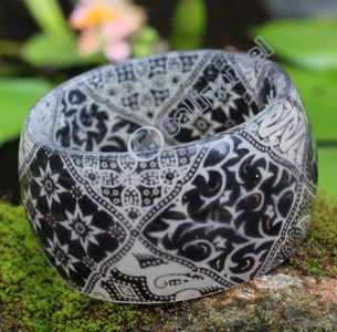 Bangle, Made From Resin With Batik