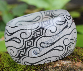 Bangle, Made From Resin With Batik