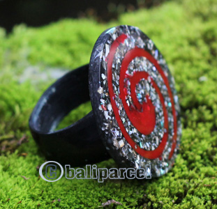 Ring, Made From Resin With Shell