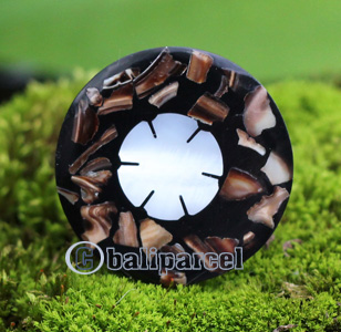 Ring, Made From Resin With Shell