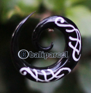 Pair Of Organic Body Piercing, Handmade With Horn