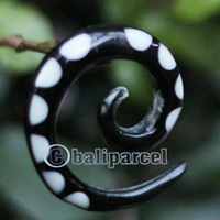 Pair Of Organic Body Piercing, Handmade With Horn