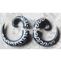 Pair Of Organic Body Piercing, Handmade With Horn