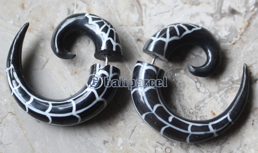 Pair Of Organic Body Piercing, Handmade With Horn