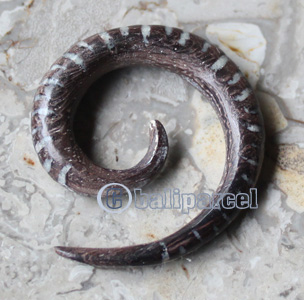 Pair Of Organic Body Piercing, Handmade With Horn