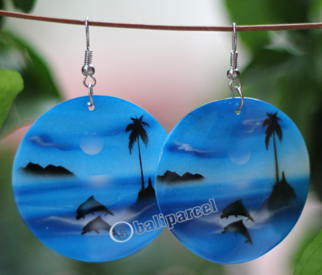 Airbrush Earring, Made From Shell