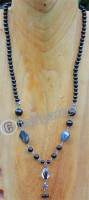 Necklace, Made From Glassbeads And Metal With Shell