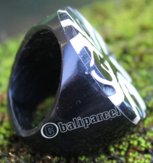 Ring Made From Resin With Shell