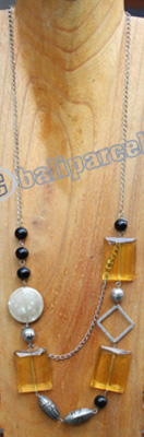Necklace, Made From Mutiara, Metal With Christal