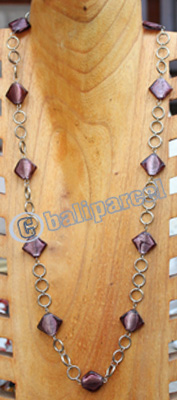 Necklace, Made From Mutiara With Metal