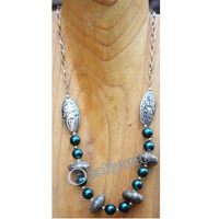 Necklace, Made From Mutiara With Metal