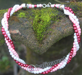 Necklace, Made From Metal With Mutiara