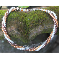 Necklace, Made From Metal With Mutiara