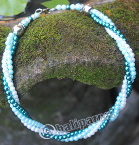 Necklace, Made From Metal With Mutiara