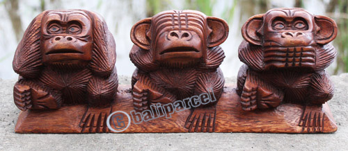 Wooden Lined Monkey, Hand Carved From Suar Wood