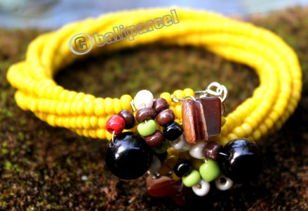 Bracelet, Made From Glassbeads With Shell