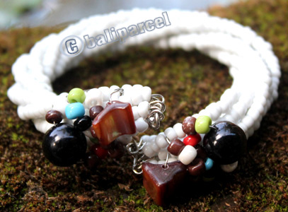 Bracelet, Made From Glassbeads With Shell