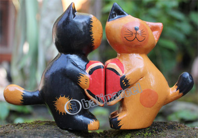Wooden Cat Set Of 2 With Painted, Hand Carved From Albesia Wood