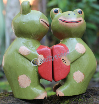 Wooden Frog Set Of 2 With Painted, Hand Carved From Albesia Wood