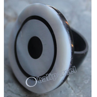 Ring, Made From Resin And Shell 