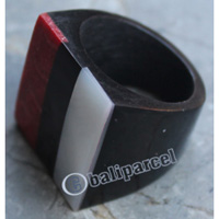 Ring, Made From Resin And Shell 