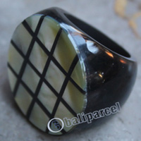 Ring, Made From Resin And Shell 