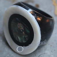 Ring, Made From Resin And Shell 