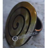 Ring, Made From Resin And Shell 