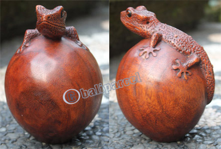 Wooden Gecko, Han Carved From Suar Wood