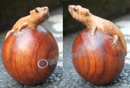 Wooden Gecko, Han Carved From Suar Wood
