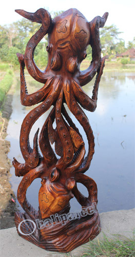 Wooden 2 Octopus, Hand Carved From Suar Wood