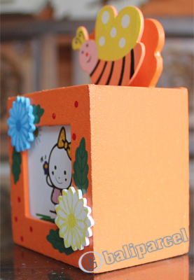 Wooden Pencil Holder, Hand Carved From Albesia Wood ( Can Put Your Photo On Front )