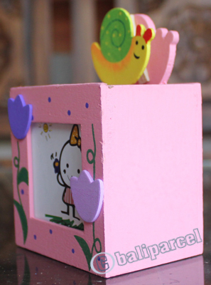 Wooden Pencil Holder, Hand Carved From Albesia Wood ( Can Put Your Photo On Front )